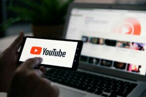 Combien gagne un youtubeur en France - Etudes Créatives